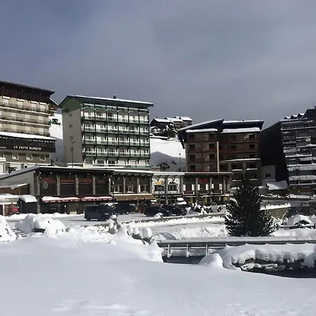 D'une A Bagneres De Bigorre A 100 M Des Pistes Avec Balcon Amenage Et Wifi * La Mongie